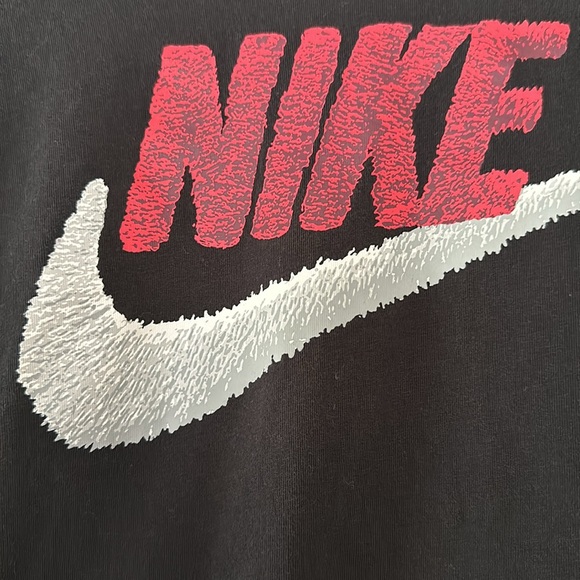Nike T-shirt - Picture 3 of 7